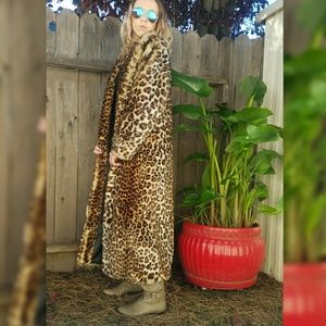 NWOT Leopard / Cheetah Faux Fur Jacket